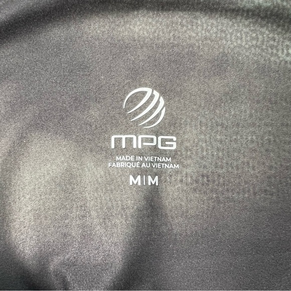 MPG High Waisted Strive Artistic Forest Black Green Athletic Leggings Size M NWT - Picture 4 of 7